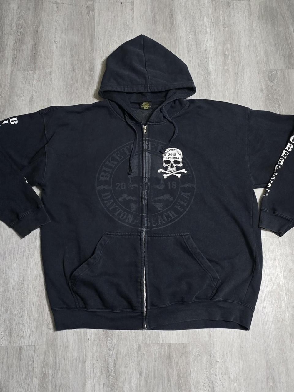 2018 Hot Leathers Daytona Beach Biker Biketoberfest Skulls Black Zip Up Hoodie